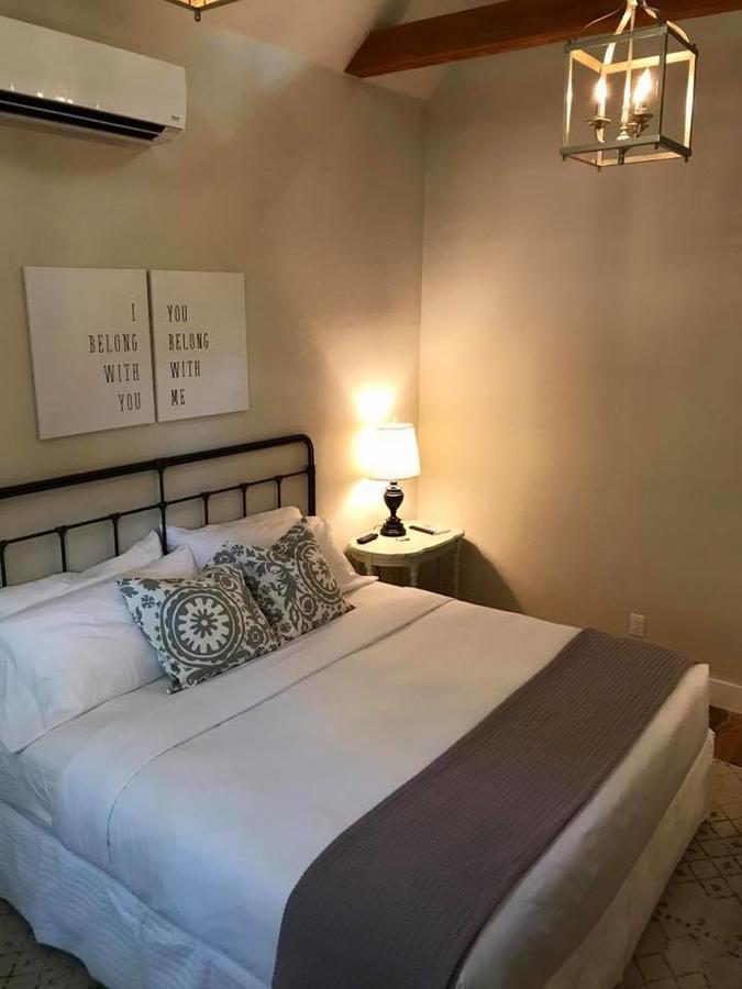 Mustard Seed B&B On The Llano Exterior foto